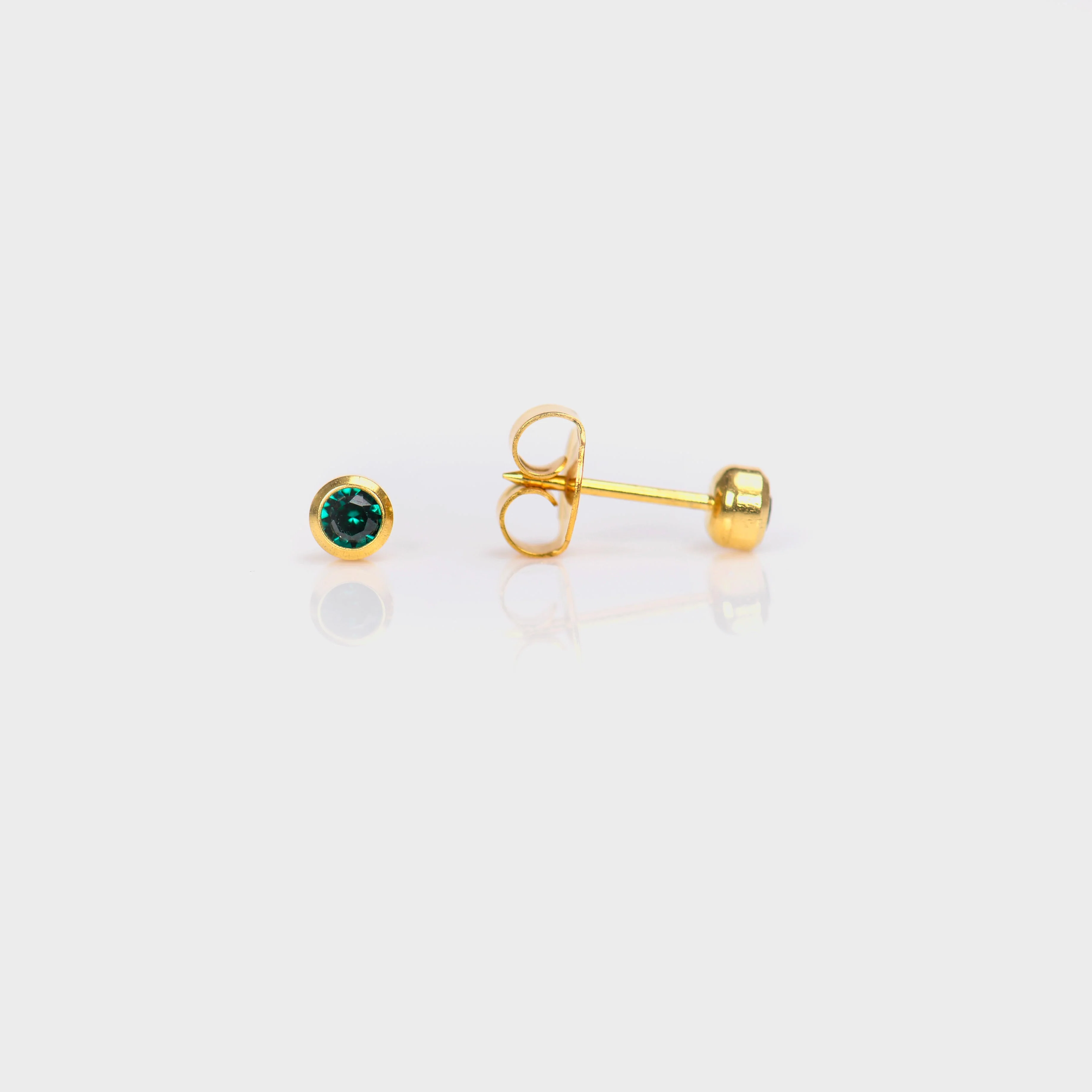 System 75 Bezel Set Piercing Studs - 3mm - May Emerald Crystal - Gold Plated