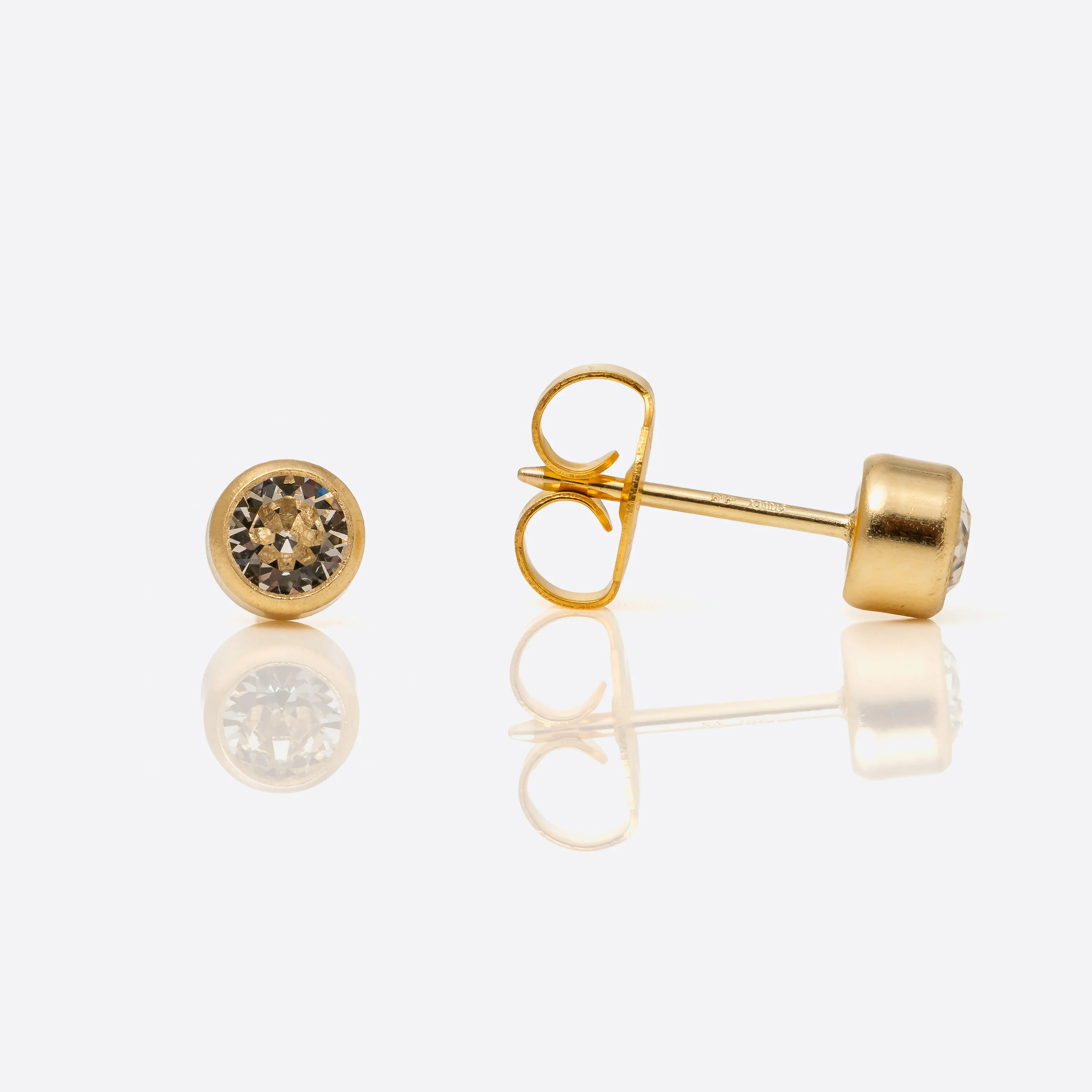 System 75 Bezel Set Piercing Studs - 4mm - April Clear Crystal - 14K Yellow Gold