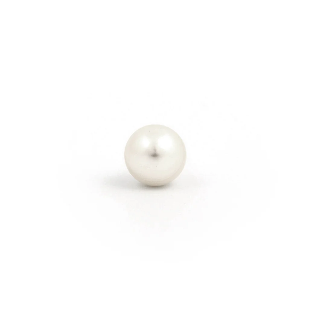 Sensitive Sterilized Prong-Set Pearl  Fashion Studs - 8mm - Gold Plated - Image 2
