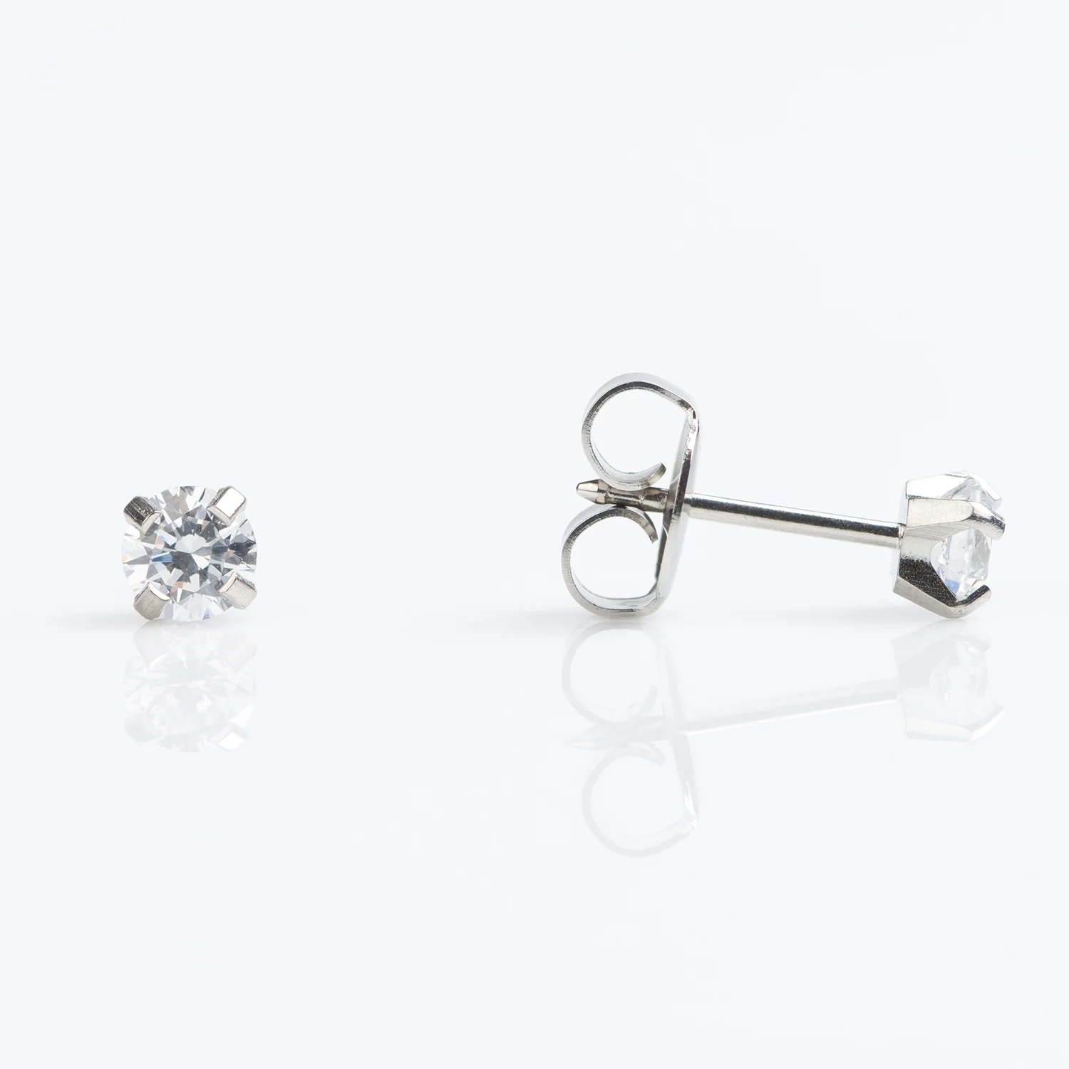 Sensitive Sterilized Prong-Set Clear Cubic Zirconia Fashion Studs - 4mm - Stainless Steel