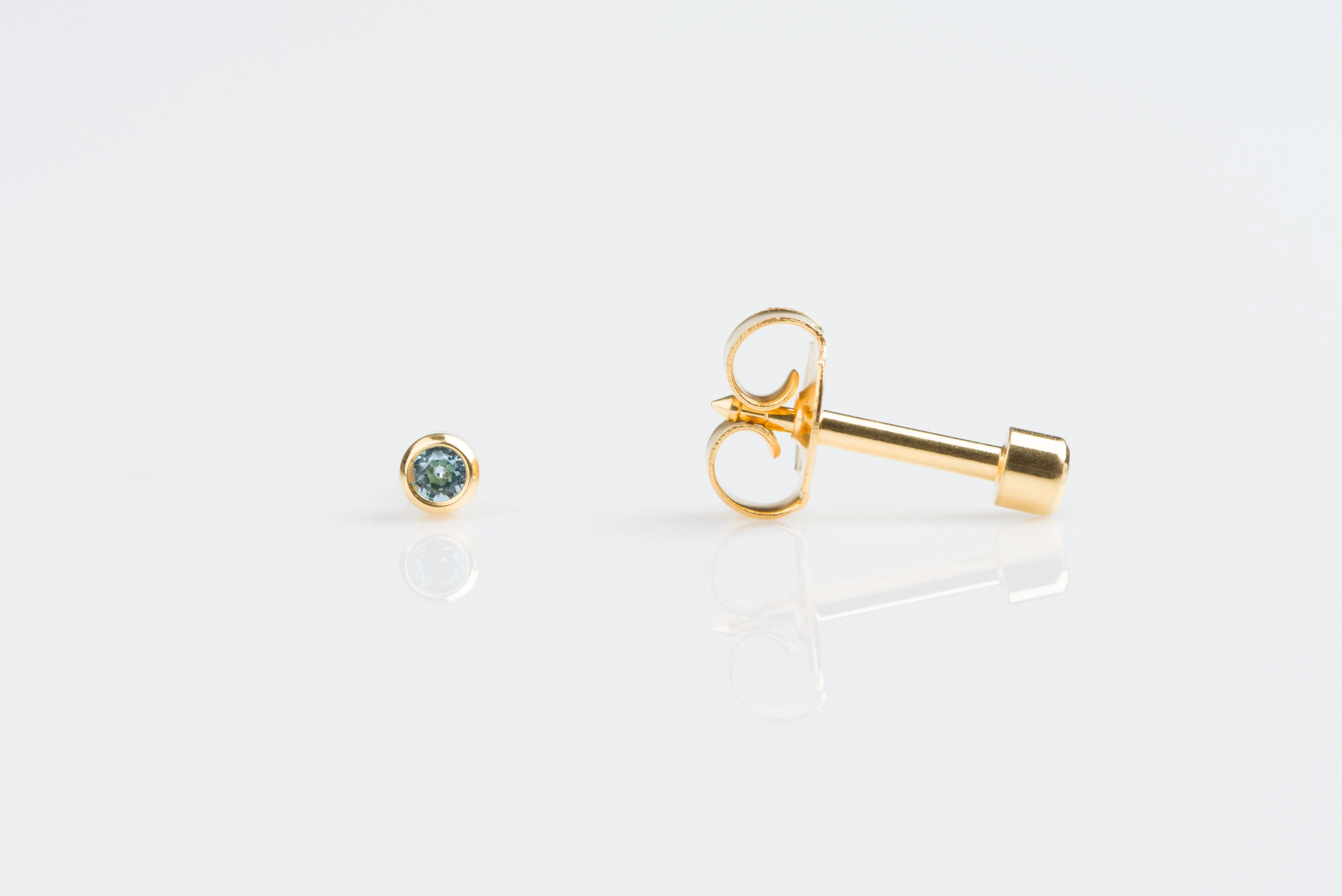 Bezel Crystal Universal Select Carded Piercing Studs