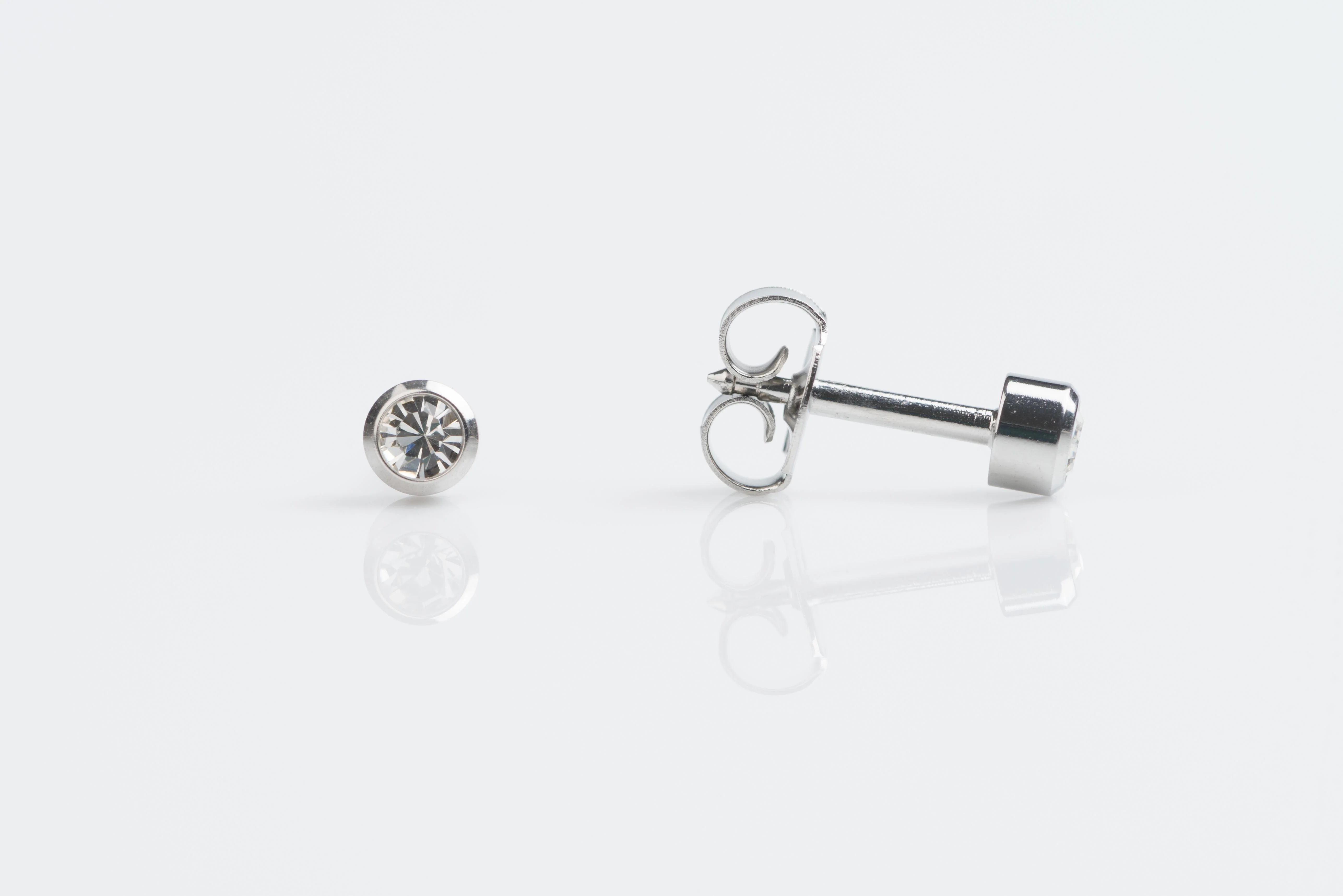 Bezel Crystal Universal Select Carded Piercing Studs - Image 15