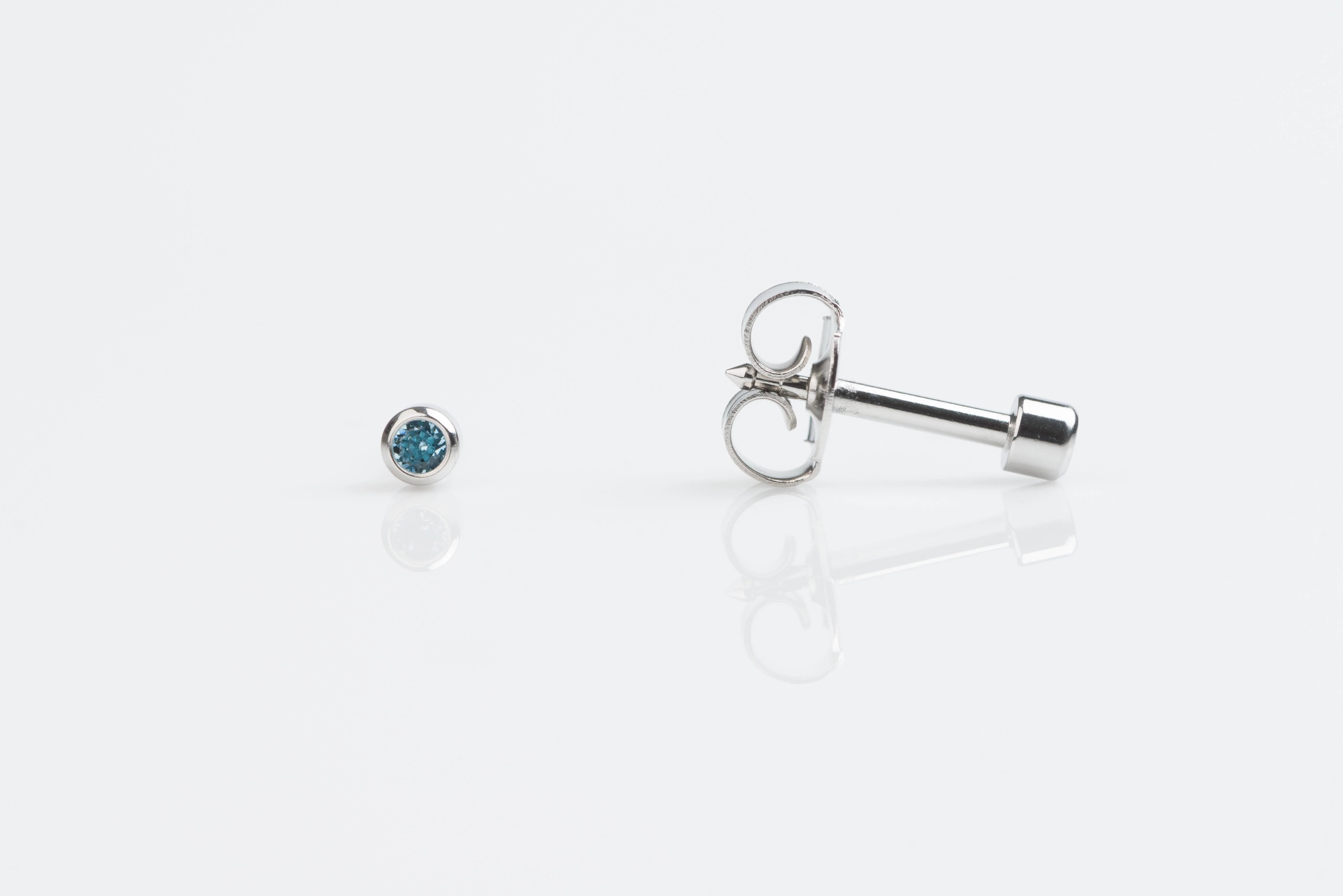 Bezel Crystal Universal Select Carded Piercing Studs - Image 2