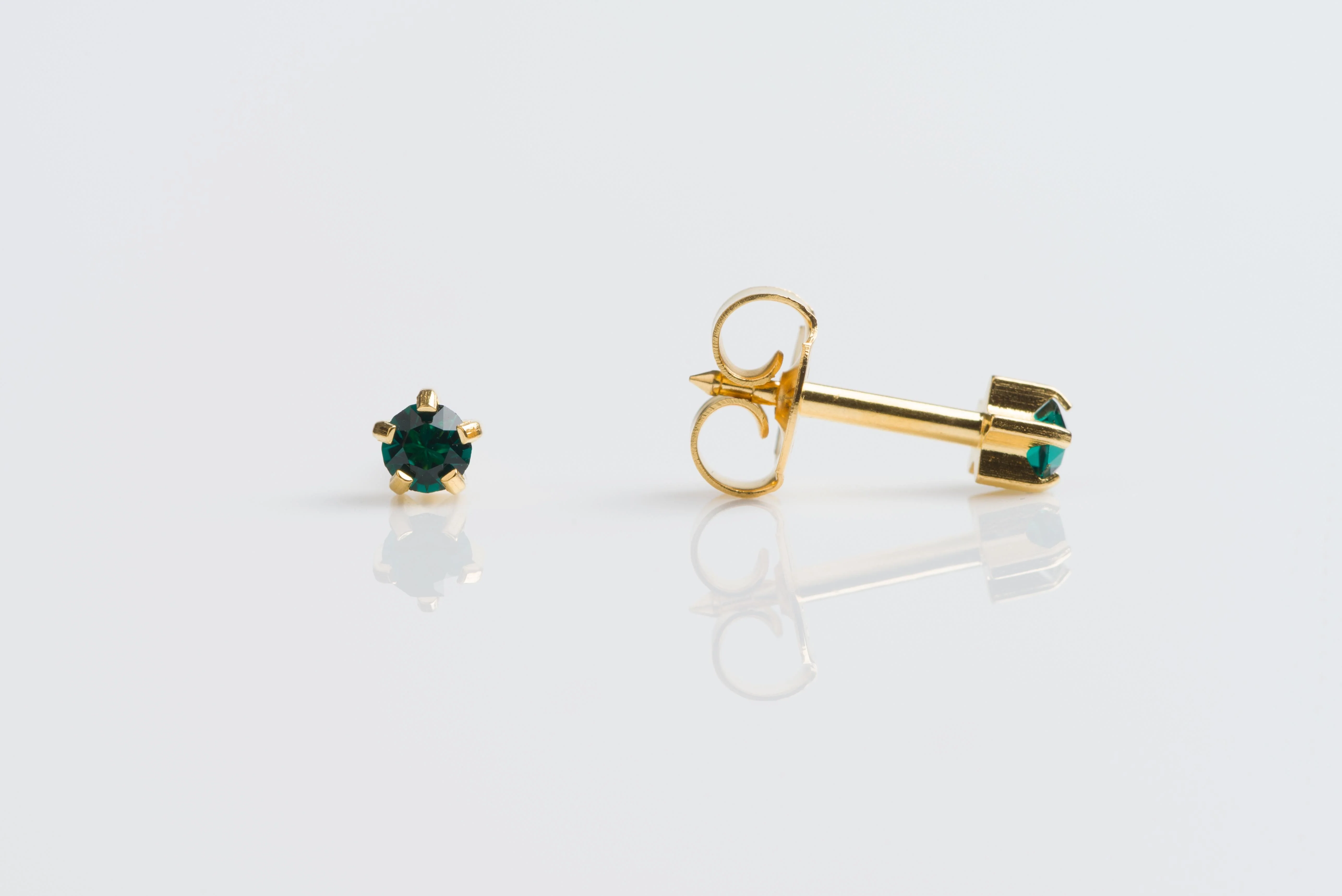 Prong Set Crystal Universal Select Carded Piercing Studs - Image 6